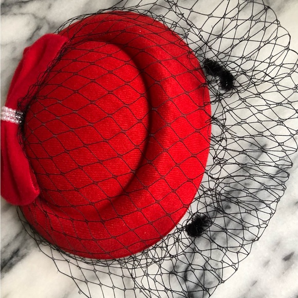 SOLD Vintage Inspired Pillbox Hat - Free with bundle purchase! - Picture 6 of 6
